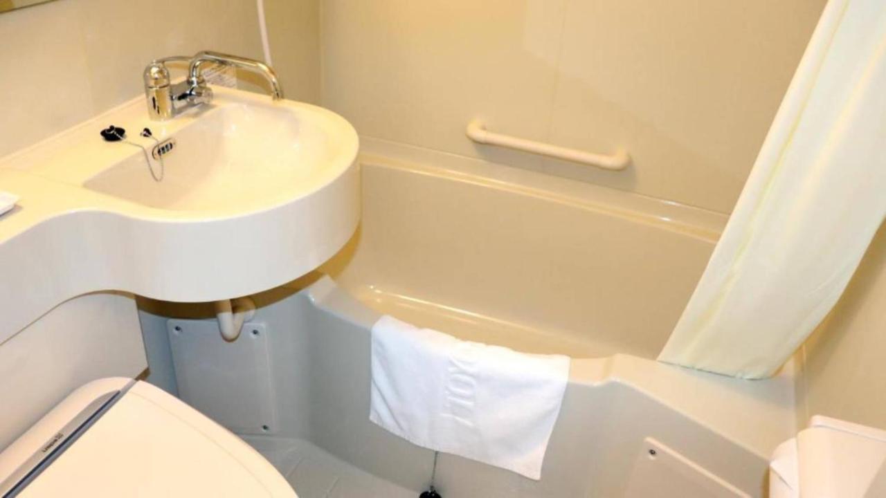 Toyoko Inn Marugame Ekimae Екстер'єр фото