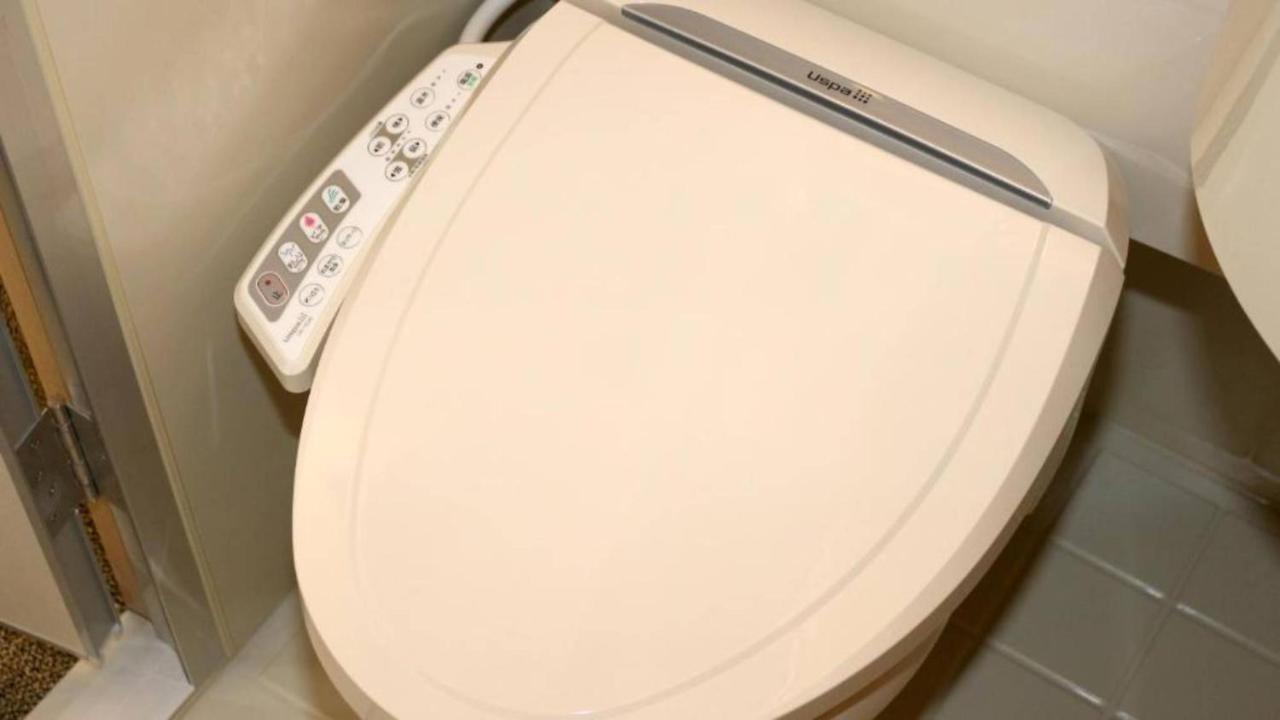 Toyoko Inn Marugame Ekimae Екстер'єр фото