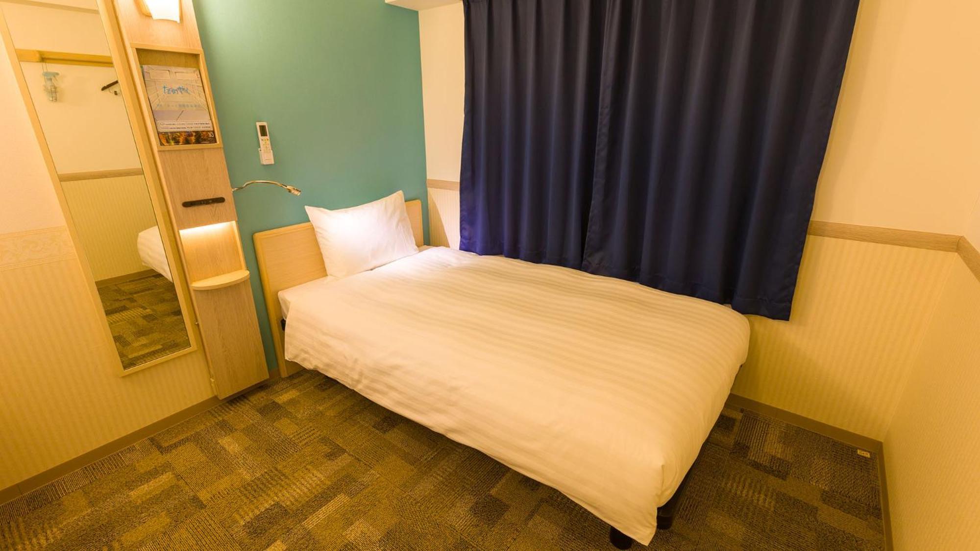 Toyoko Inn Marugame Ekimae Номер фото